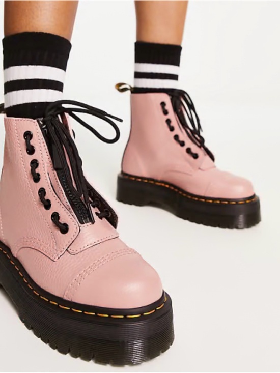 Dr. Martens Shoes - Women’s Dr Martens Sinclair boot